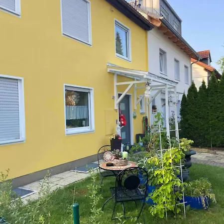 Homestay 1 Moebliert Gut Ausgestattet Und Gute Anbindung Bus Bahn