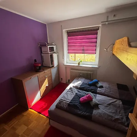 Homestay 1 Moebliert Gut Ausgestattet Und Gute Anbindung Bus Bahn